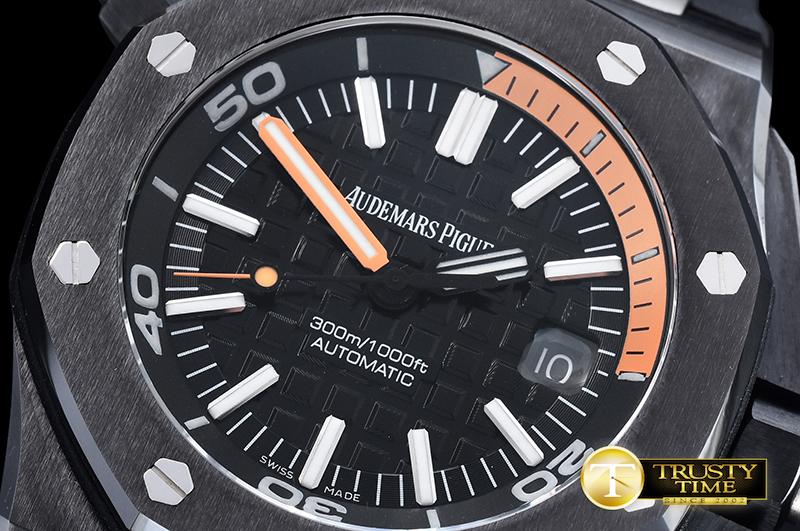 AP0520 - Royal Oak Diver – Image 4