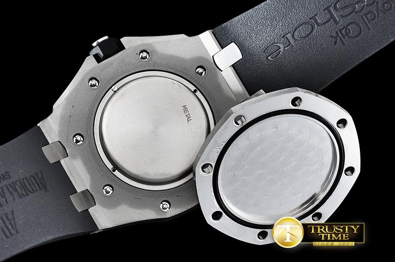 AP0566 - Royal Oak Offshore Diver - Image 15