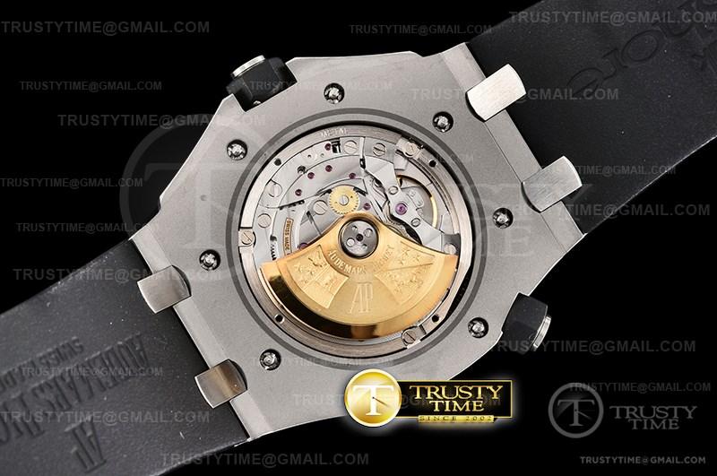 AP0592 - Royal Oak Offshore Diver - Image 20