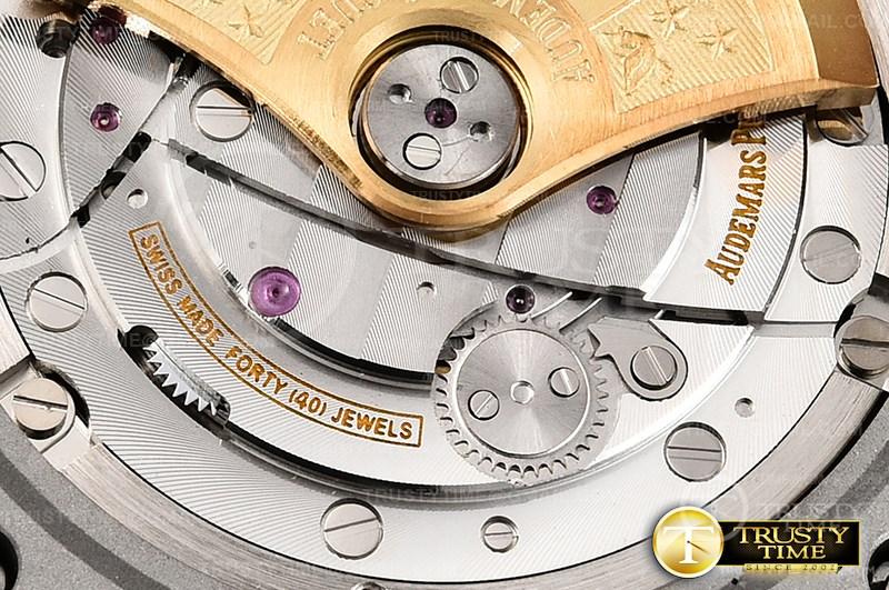 AP0592 - Royal Oak Offshore Diver - Image 22
