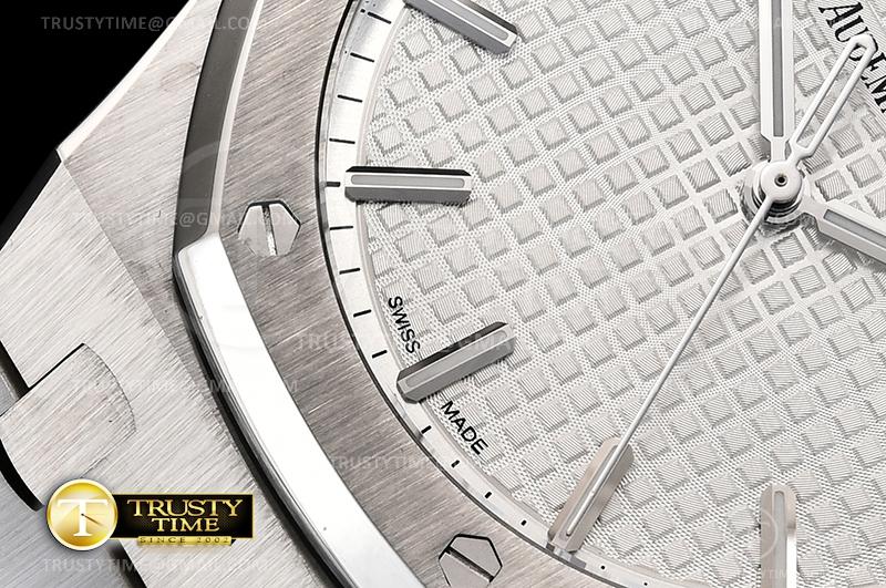 AP0627 - Royal Oak 41mm - Image 7