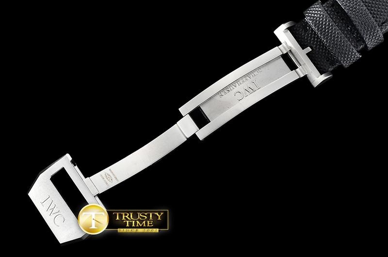 IWC0384 - Big Pilot Rodeo Drive - Image 10