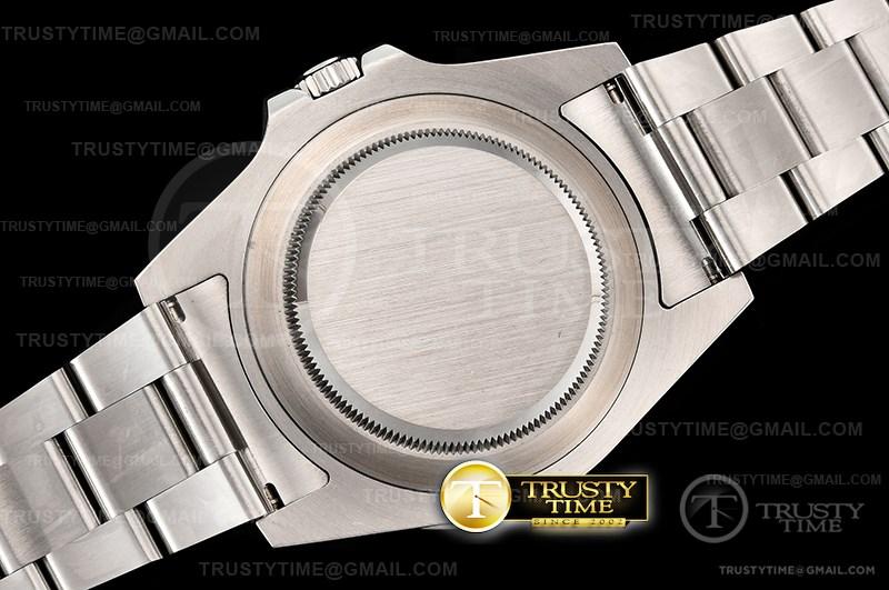 ROLEXP2043B -Explorer II 216570 - Image 17