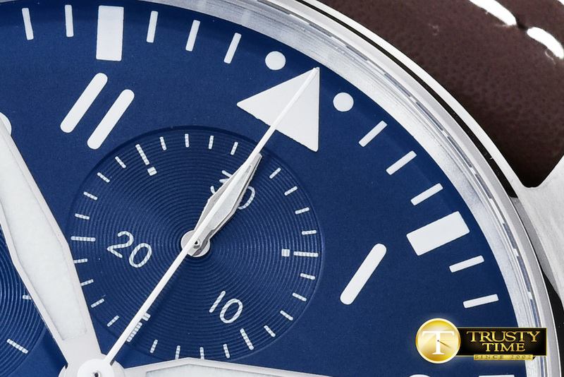 IWC0320 - 3777 Pilot Chrono SS/LE Blue "Le Petit" V2 ZF A7750 - Image 5