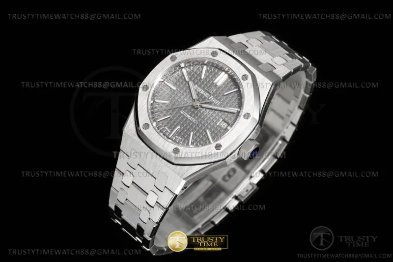 AP0760D - Royal Oak 37mm 15550 SS/SS Grey TWF MY9015