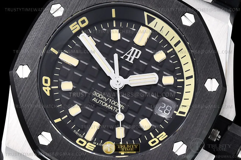 AP0769C - Royal Oak Offshore Diver 15720 SS/RU Black ZF A4308