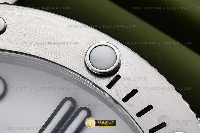 PN1226RU -PAM 1226 Submersible Quaranta 44mm SS/RU Wht TTF P9010