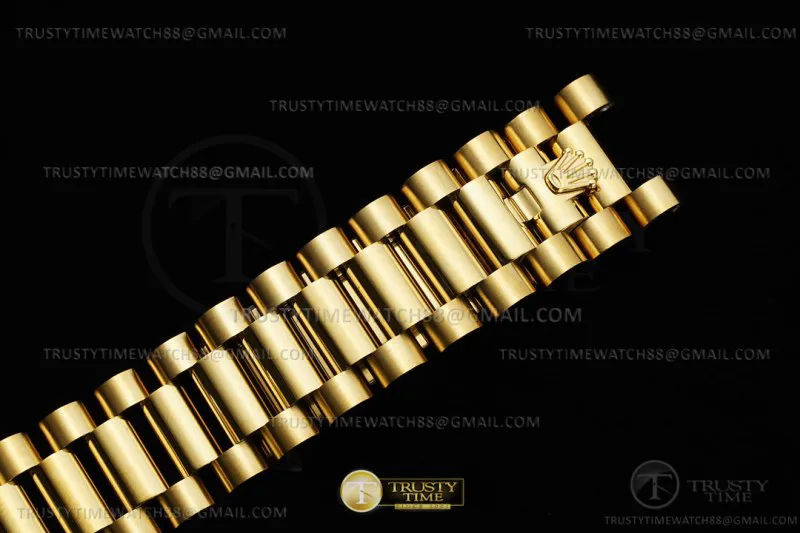 RDD0280E - DayDate 36mm Pre Flt YG/YG Oynx Blk RAF A2836