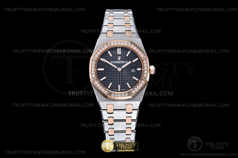 AP0824B - Royal Oak Ladies 67650SR 33mm RG/SS Black JJF Qtz