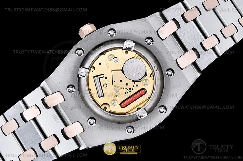 AP0824B - Royal Oak Ladies 67650SR 33mm RG/SS Black JJF Qtz
