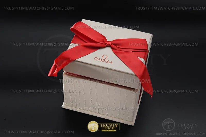 OMGBOX004 - Omega Gift Box w Cards