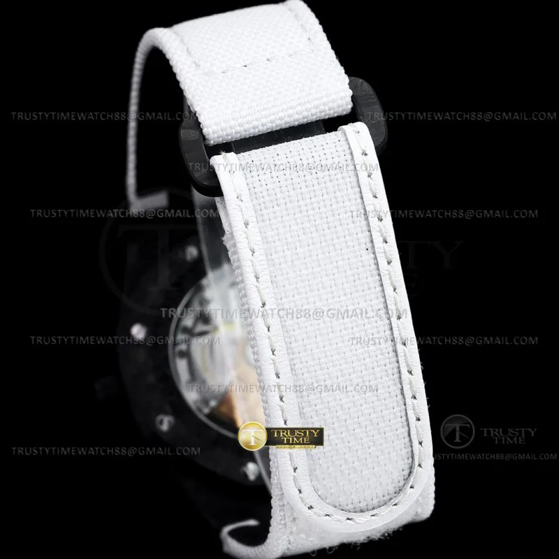 AP0853 - Royal Oak 15400 Wht Blk CAR/NY Black INAF MY9015