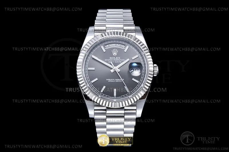 RDD0286C - DayDate 40mm Flt Pres SS/SS gris/Stk EWF VR3255