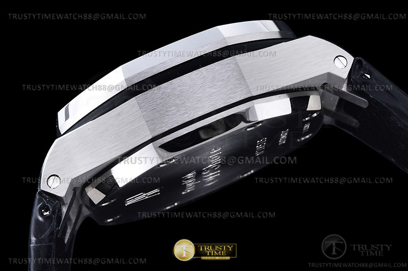 AP ROO Chronograph SS/LE Blk/Num APF 7750 Mod - immagine 9