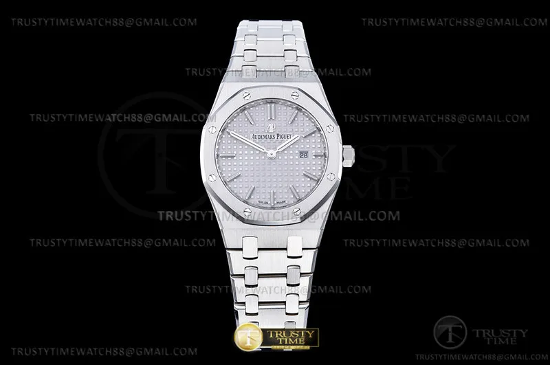 AP0855C - Royal Oak Ladies 67650ST 33mm SS/SS Wht/Stk ZF Sw Qtz