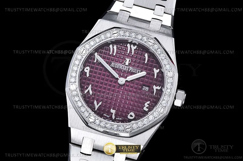 AP0856A - Royal Oak Ladies 67651BC Dia SS/SS Red/Ara ZF Sw Qtz