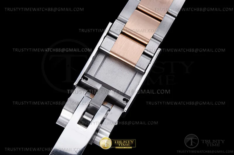 ROLGMT0302E - GMT II 126711CHNR RG/SS Blk BPF SH3285 CHS