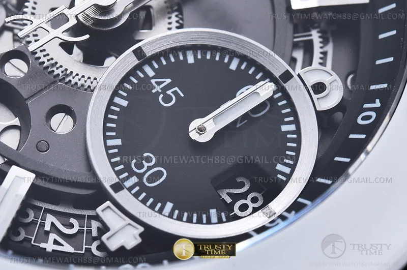 HUB0466 - Big Bang Unico 42mm Cer Wht CER/RU Blk Ske BBF A1280