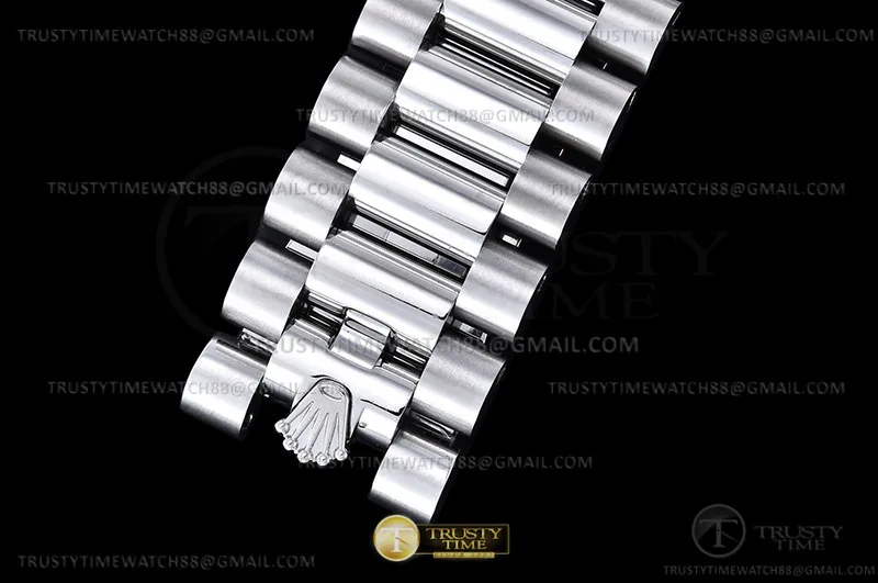 RDD0289B - DayDate 40mm 904L Flt SS/SS L-Blue/Stk GMF VR3255