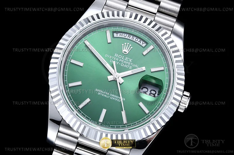 RDD0289F - DayDate 40mm 904L Flt SS/SS Grn/Stk GMF VR3255