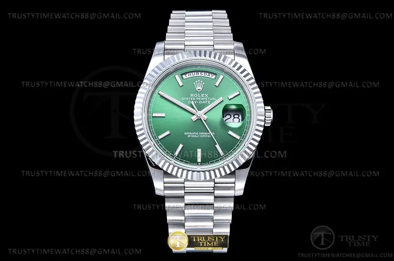 RDD0289F - DayDate 40mm 904L Flt SS/SS Grn/Stk GMF VR3255