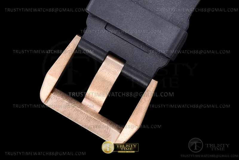 BR139A - Bell Ross BR03-92 Diver 42mm Blk BR/RU Grn WMF A2824