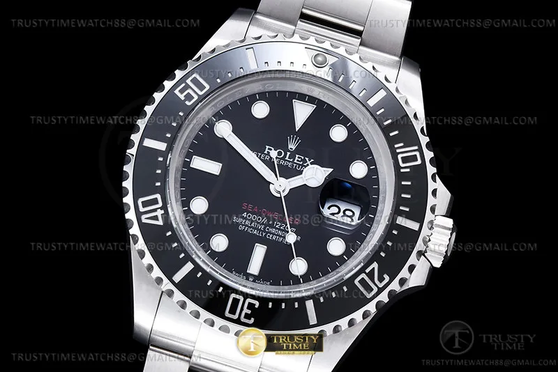 ROLSD0132 - Seadweller 126600 43mm 904L SS/SS Blk Clean VR3235