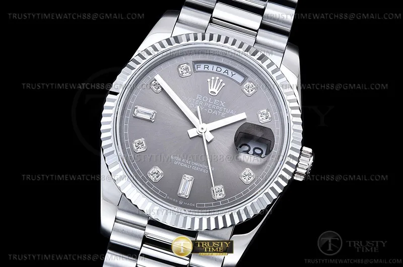 RDD0320A - DayDate 36mm Wt 904L Flt SS/SS Grey/Dia QF VR3255