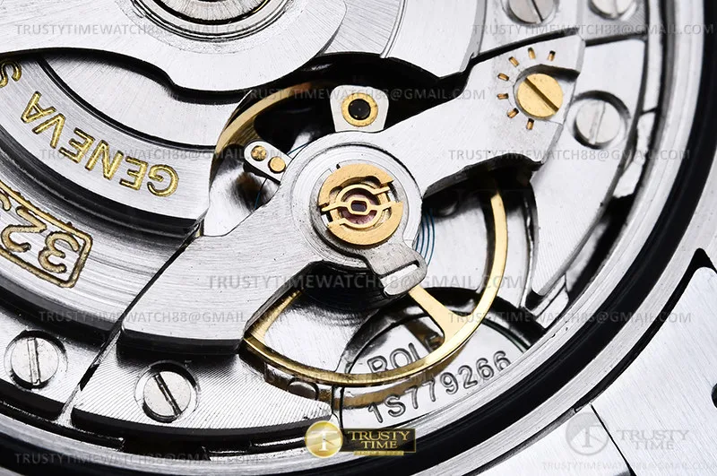 RDD0320A - DayDate 36mm Wt 904L Flt SS/SS Grey/Dia QF VR3255