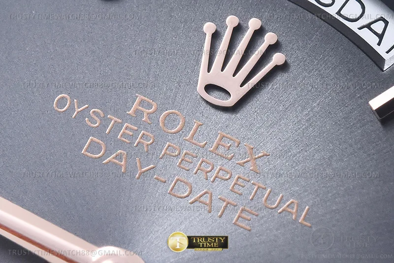 RDD0324A - DayDate 40mm 904L Flt RG/RG G-Gry/Rm/Stk GMF VR3255