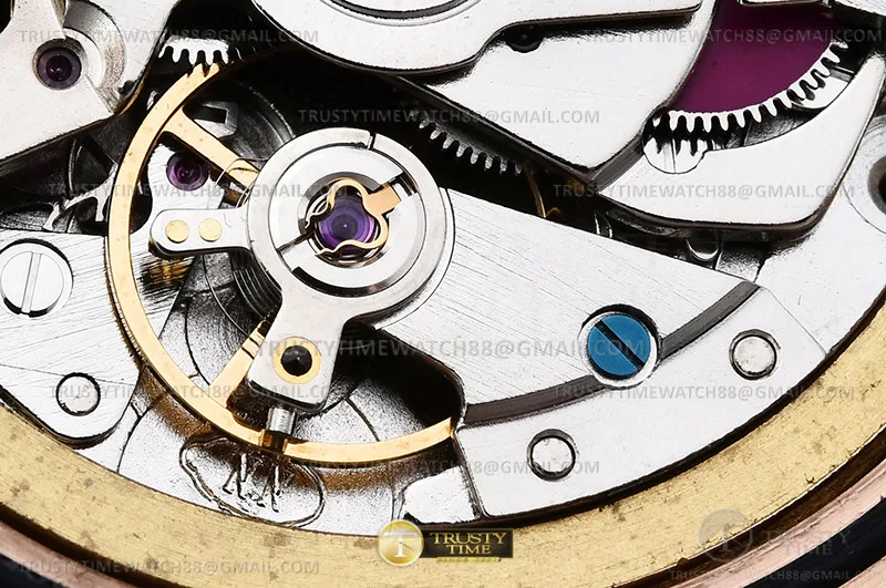 ROLDYT0538F - Daytona 116515 CER RG/RU White/Stk GDF A3836