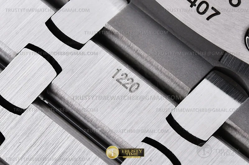 AP0878B - Royal Oak 15407 SS/SS Ske THB V2 SA3132