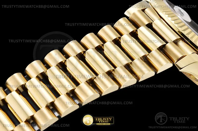 RDD0338A - DayDate 40mm 904L Flt Wt YG/YG Silv/Rm KF VR3255