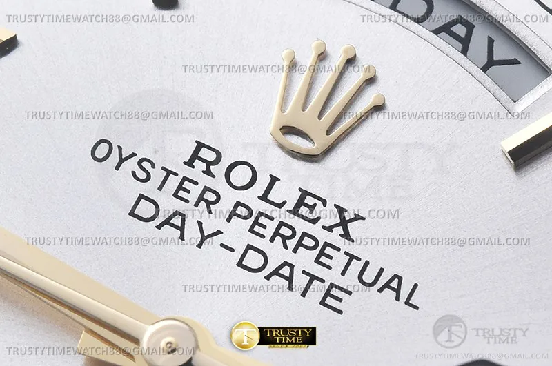 RDD0338A - DayDate 40mm 904L Flt Wt YG/YG Silv/Rm KF VR3255