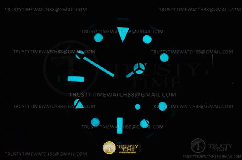 ROLGMT0339 - GMT II 126711CHNR Oys RG/SS Blk EWE EWE3285