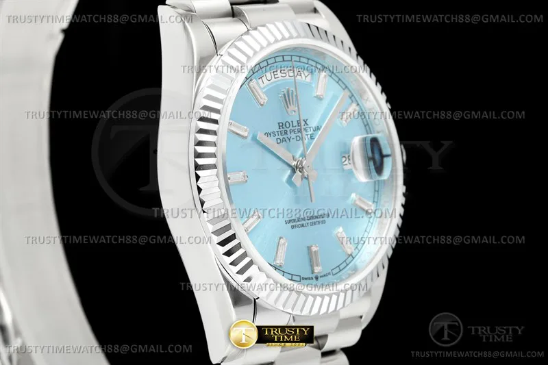 RDD0353C - DayDate 36mm 904L Flt Wt WG/WG I-Blue/Dia KF A2836