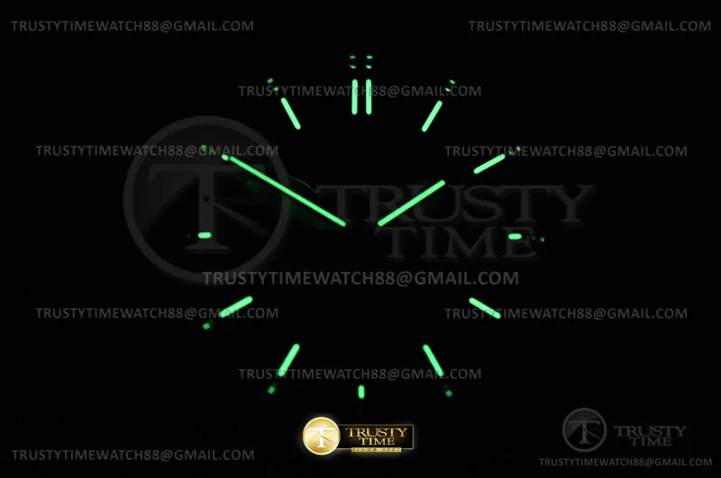 AP0916A - Royal Oak Chrono 26240 SS/SS Silv/Stk DDF DD4401