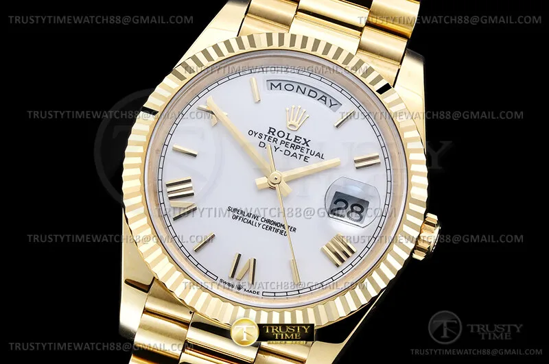 RDD0361A - DayDate 40mm 904L Flt Wt YG/YG Wht/Rm/Stk TMF SH3255