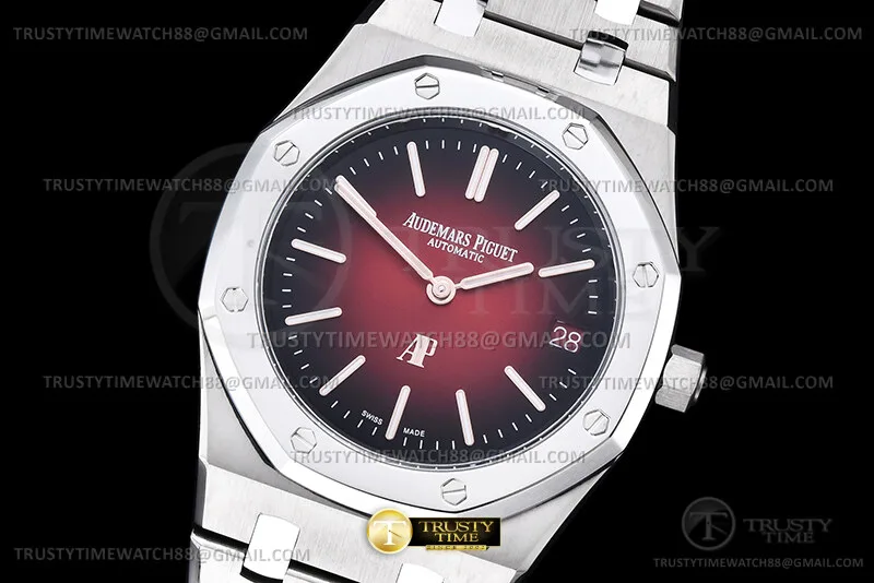 AP0925 - Royal Oak Jumbo Extra Thin 16202XT TI/TI S-Red ZF A7121