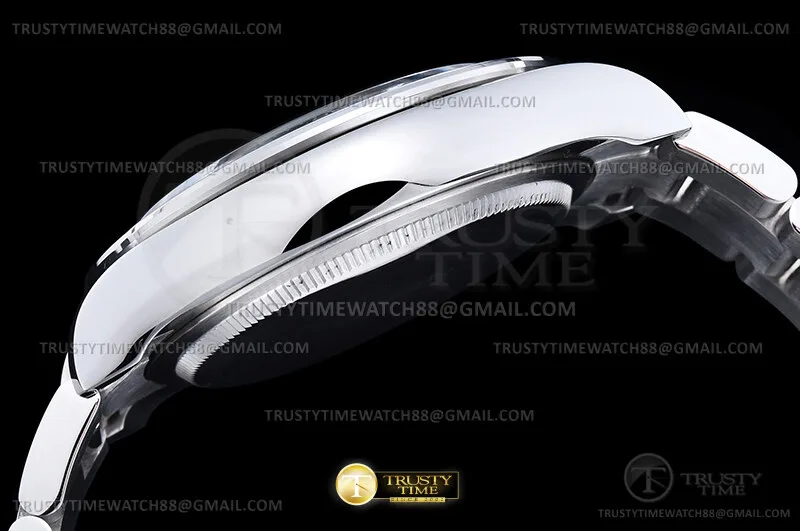 ROLDYT0710B - Daytona 126500LN SS/SS Blk/Stk 904L UFO UF4131