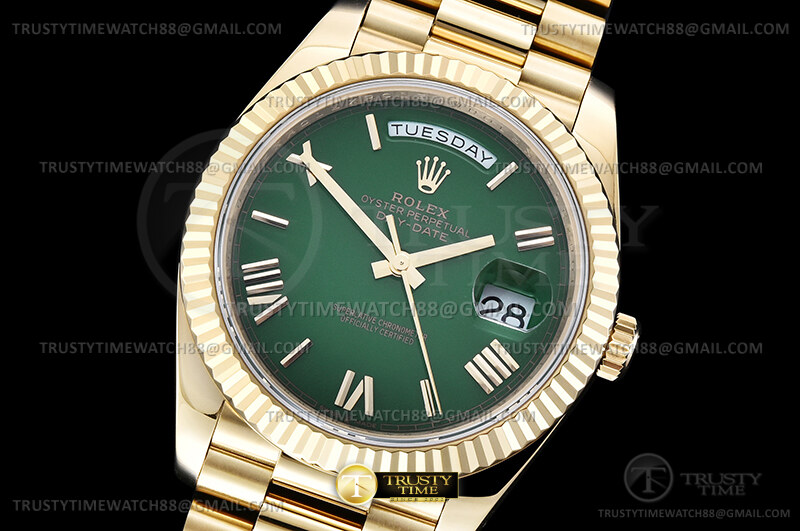 RDD0367 - DayDate 40mm Flt Wt YG/YG Grn/Rm/Stk QF V8 SH3255