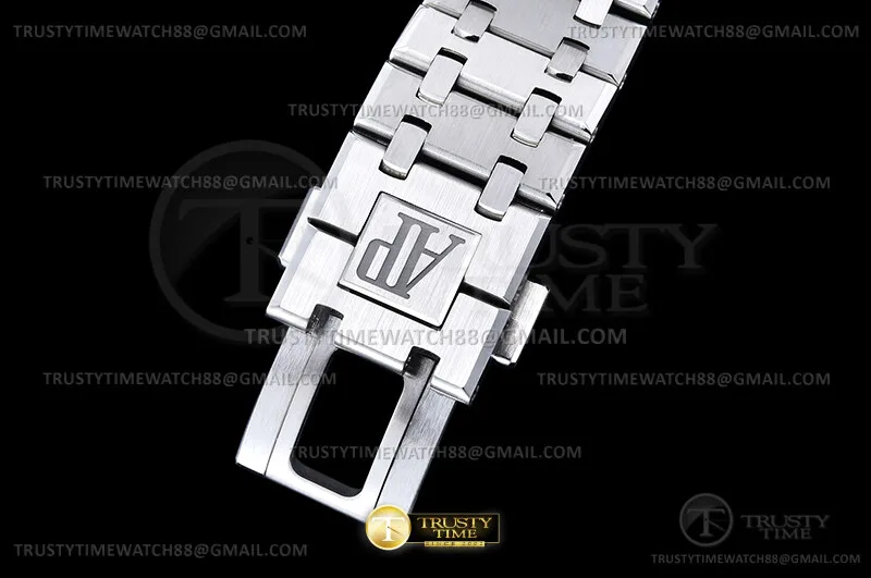 AP0930 - Royal Oak 41mm 15510 SS/SS Smoked Ice Blue ZF A4302