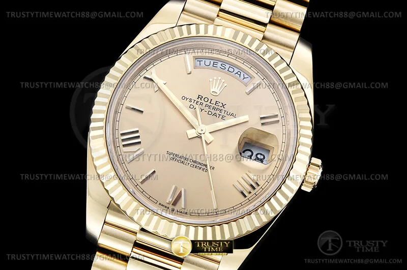 RDD0374C - DayDate 40mm Flt Wt YG/YG Gold/Rm/Stk QF V8 SH3255