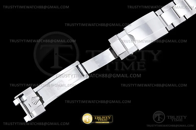 ROLGMT0377C - GMT II 126710GRNR Oys SS/SS Blk PLAY VR3285v3