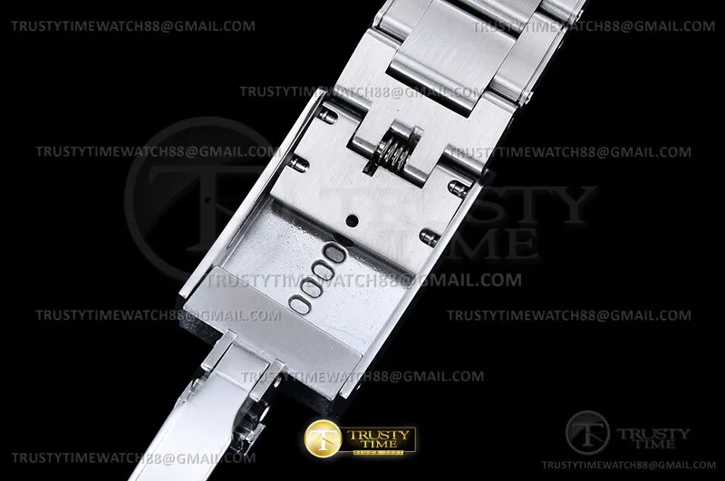 TUD127A - Black Bay Pro GMT SS/SS White ZF VR3186 CHS