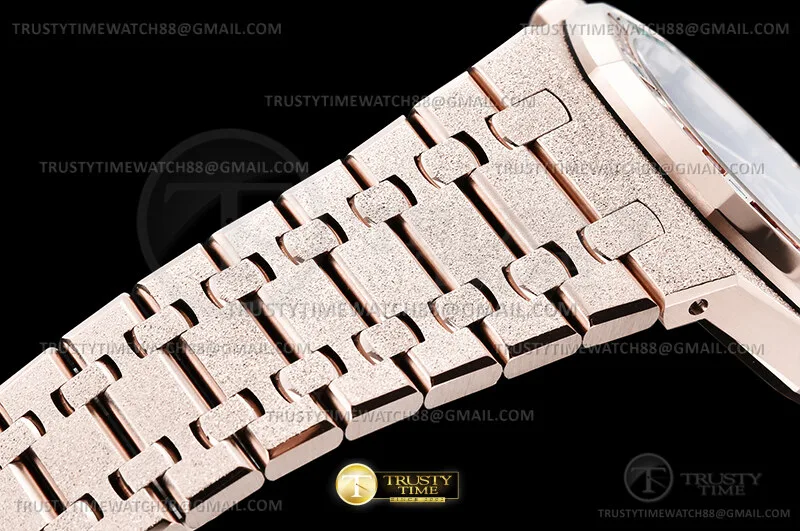 AP0963F - Royal Oak 15412 Rbow Frosted RG/RG Ske THB V2 SA3132